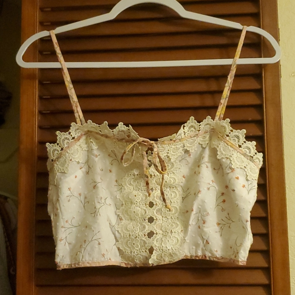 BCBGeberation Floral Swiss Crop Cami